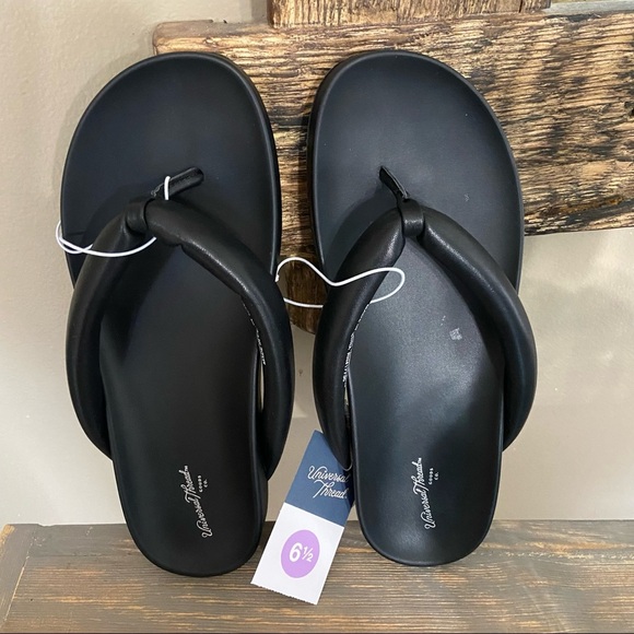 Universal Thread Shoes - Universal Thread Women's 6.5  Jewel Padded Sandals - Black
